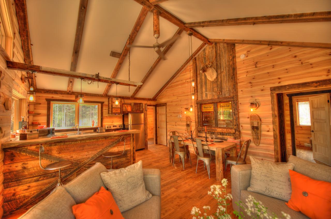 Le St Bernard - Les Chalets Spa Canada La Malbaie Zewnętrze zdjęcie