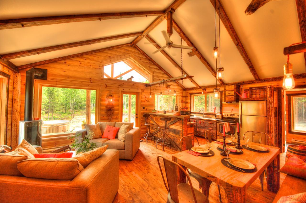 Le St Bernard - Les Chalets Spa Canada La Malbaie Zewnętrze zdjęcie