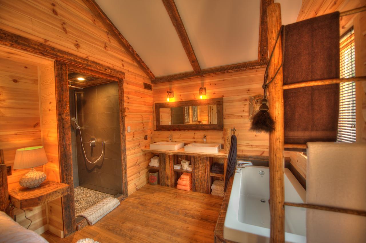 Le St Bernard - Les Chalets Spa Canada La Malbaie Zewnętrze zdjęcie
